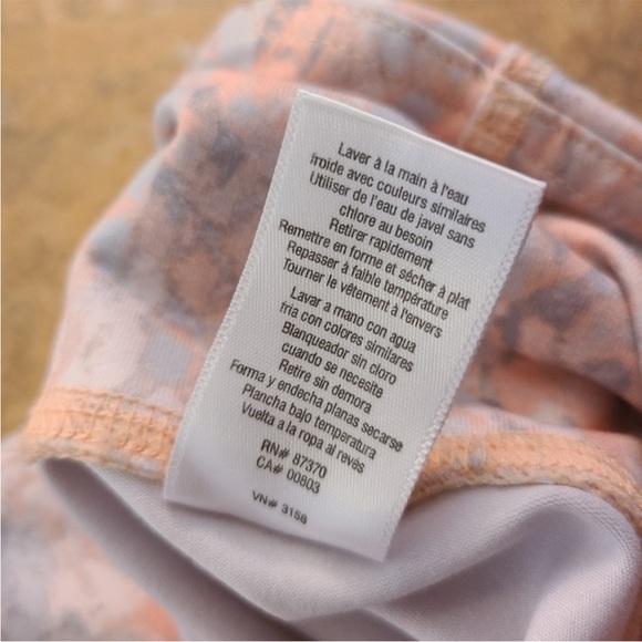 L Alo Pink and Grey Snakeskin Leggings - Picture 9 of 14